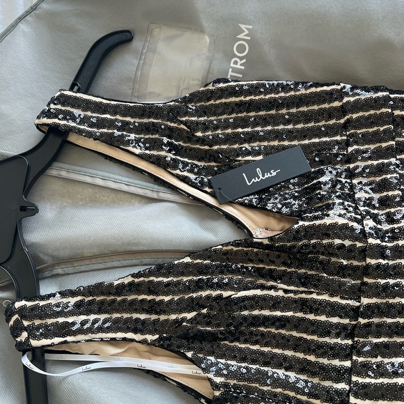 Unforgettable Elegance Striped Gown - Picture 3 of 4